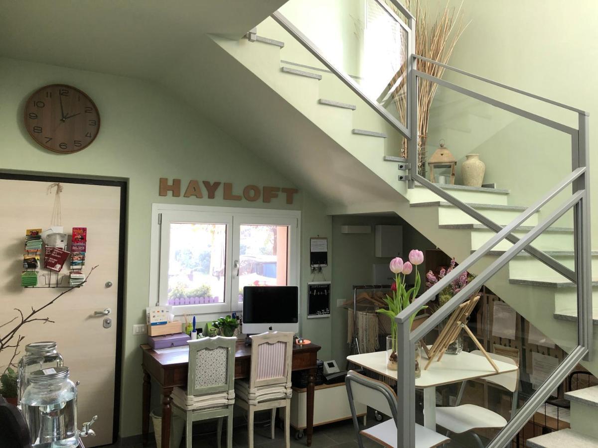 Hayloft Bed & Breakfast กอร์นาเรโด ภายนอก รูปภาพ