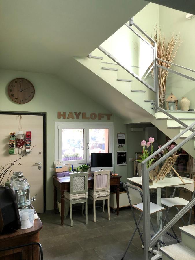 Hayloft Bed & Breakfast กอร์นาเรโด ภายนอก รูปภาพ